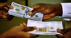 Naira gains ground as CBN war chest hits $54 billion