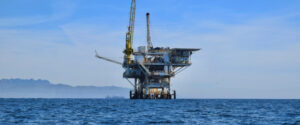 Oil Stuck Between Middle East Escalation and Russia-Ukraine Energy Truce
